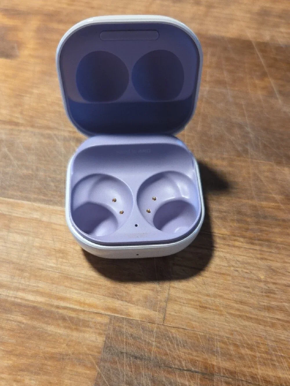 Samsung White Earbuds Charging Case with Logo